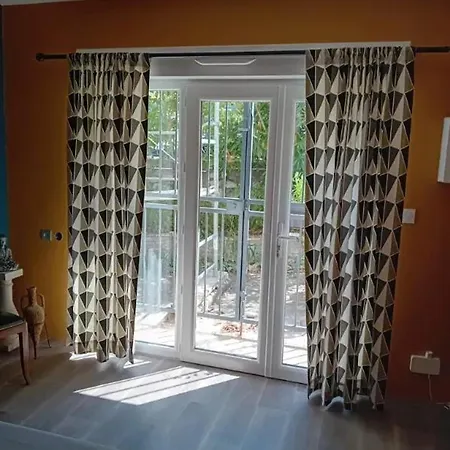 A | 62 M² | Piscine Privee Lägenhet Alès
