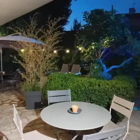 A | 62 M² | Piscine Privee *
