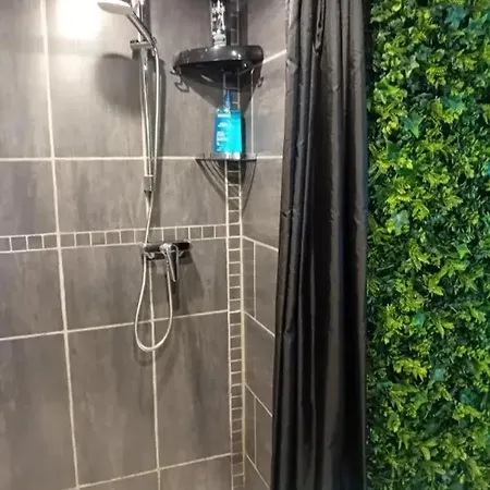 A | 62 M² | Piscine Privee Ales